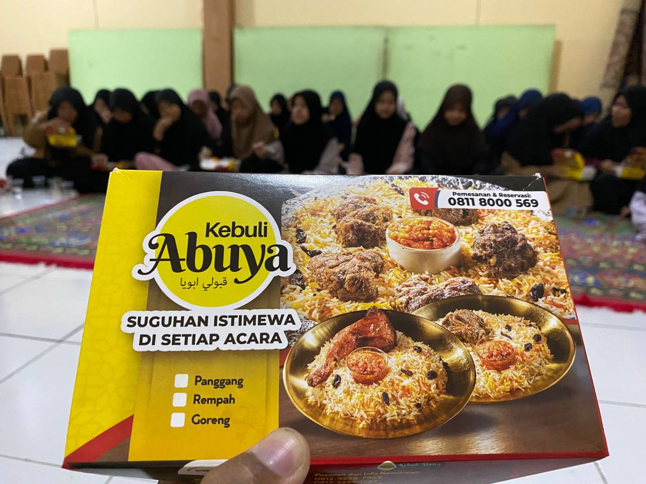 Paket Ifthar Kebuli Abuya untuk Santri Yatim